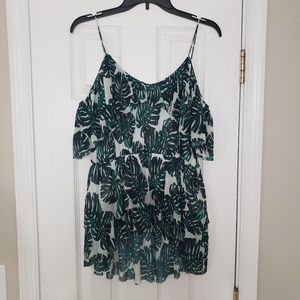 Banana republic cold shoulder leaf tunic